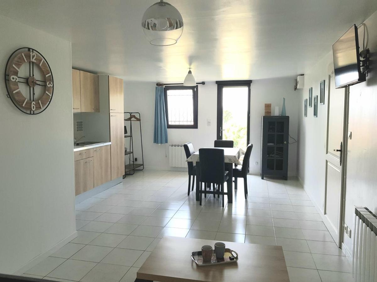 Appartement Independant Dans Maison Au Calme Pugny-Chatenod Kültér fotó